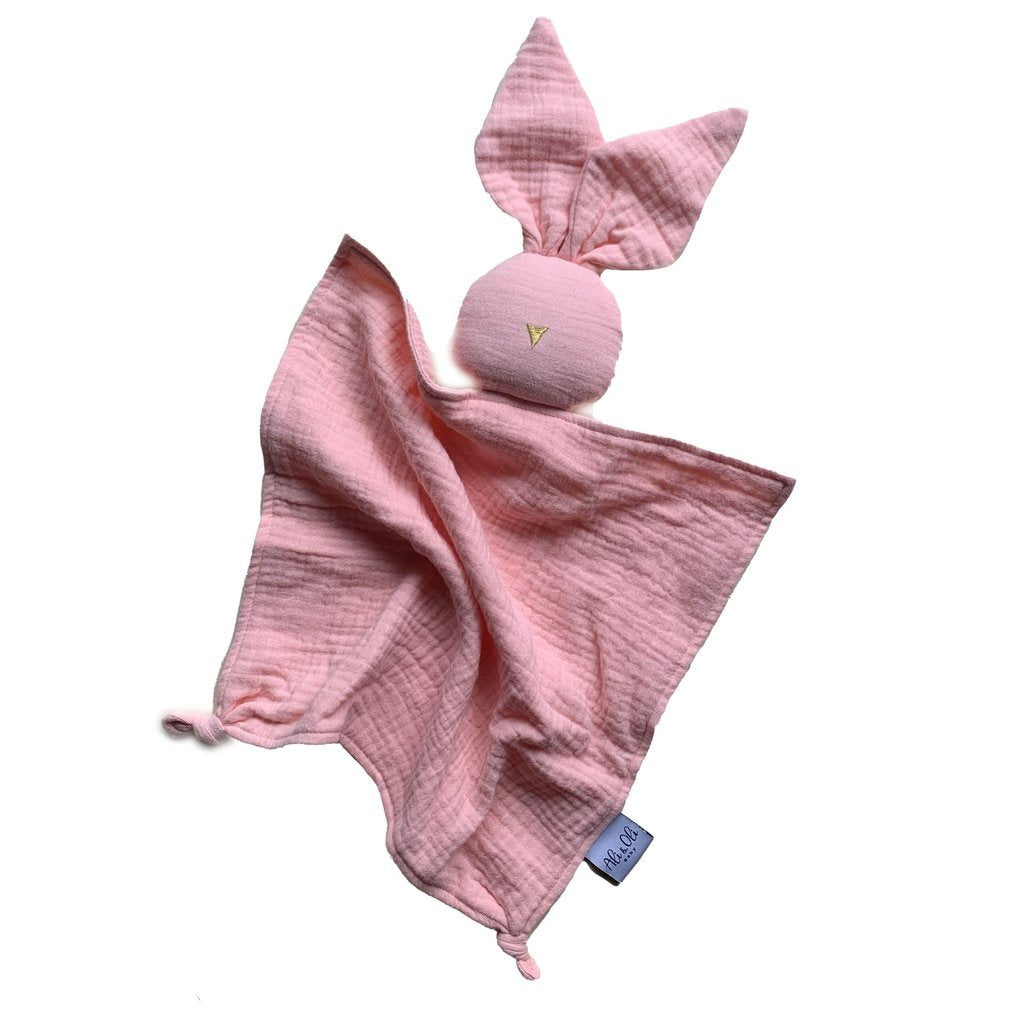 naninha de algodão em formato de coelho na cor rosa claro