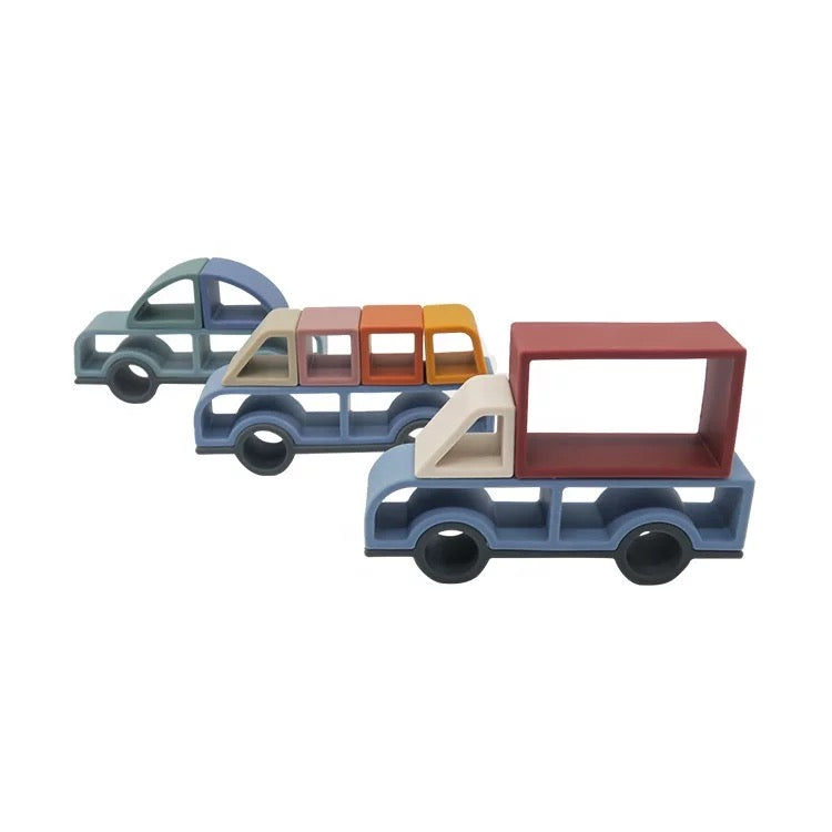 Quebra-cabeça com peças coloridas 3D em silicone que montadas formam 3 carros.