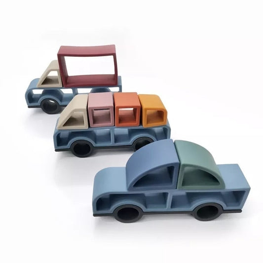 Quebra-cabeça com peças coloridas 3D em silicone que montadas formam 3 carros.